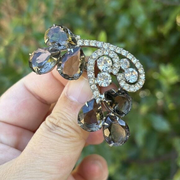 Vintage Rhinestone Brooch & Earrings Set Silver Tone Gray Clear Stones Open Back - Picture 5 of 8